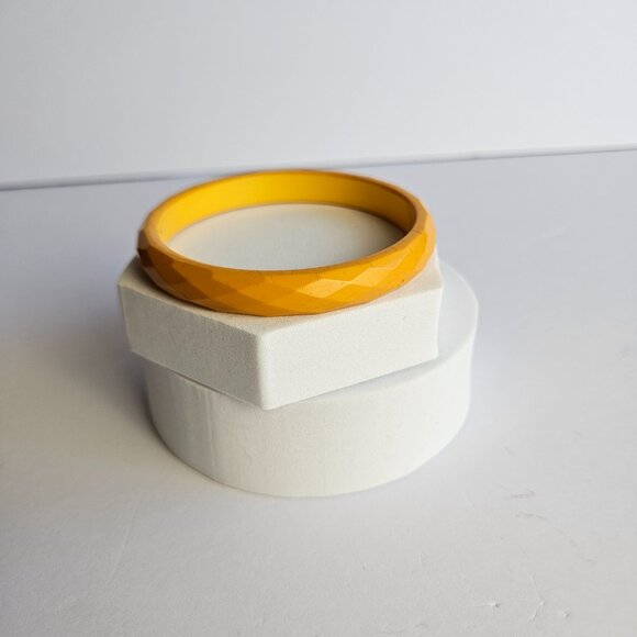 Vtg Bakelite Bangle Faceted Butterscotch Bracelet Mid-Century Retro Charm 2 5/8" - Picture 8 of 13